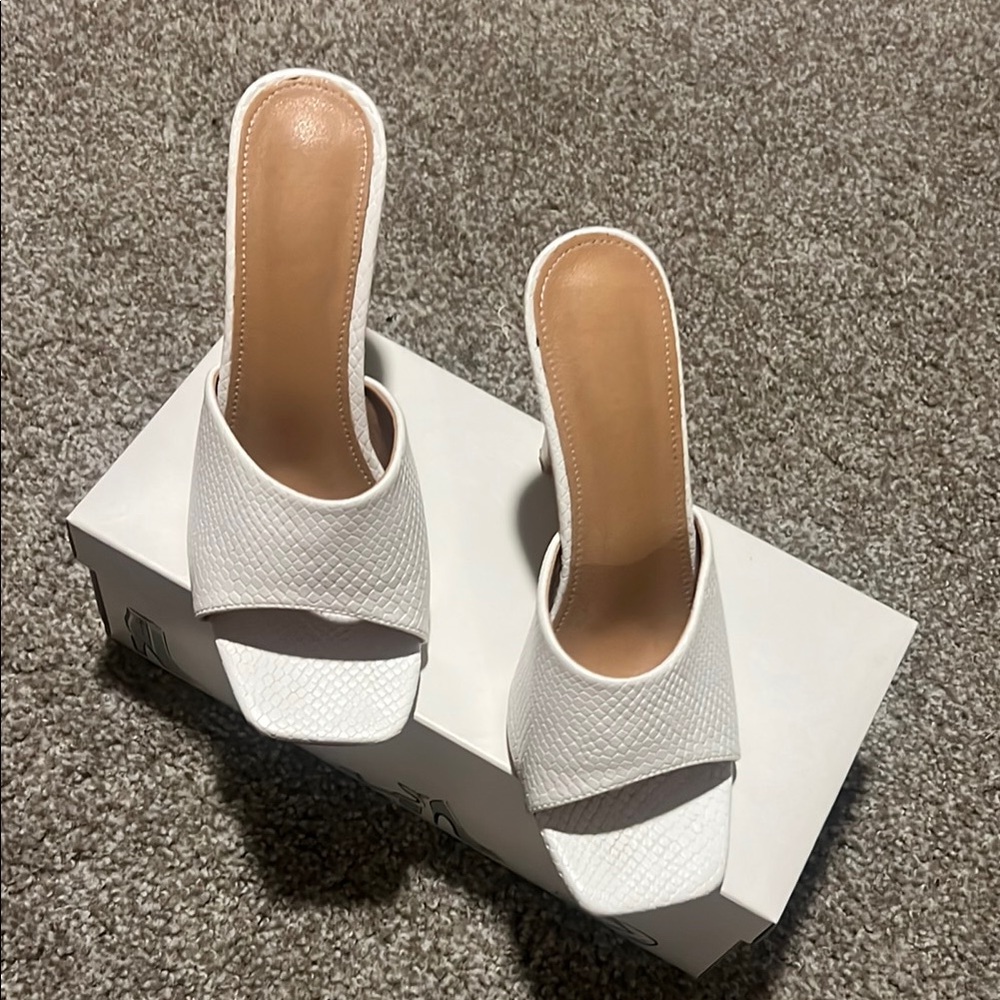 SHEIN White Open-Toe Mules